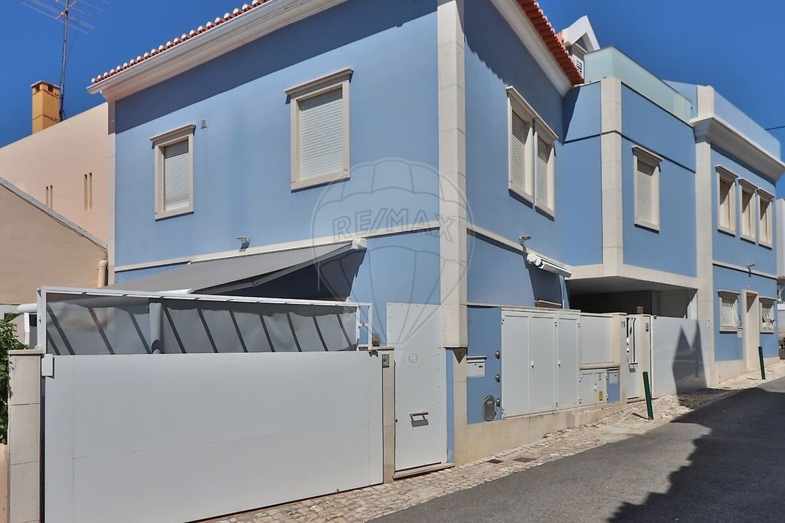 House in Parede, Lisbon, Portugal 1 - 18367301
