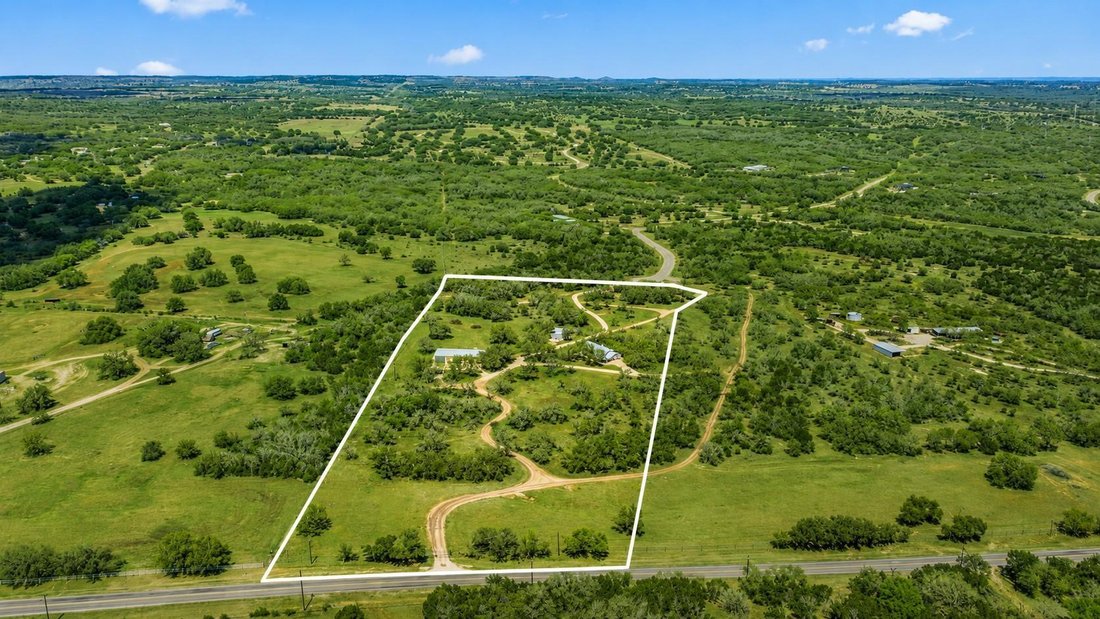 House in Johnson City, Texas, United States 1 - 17401328