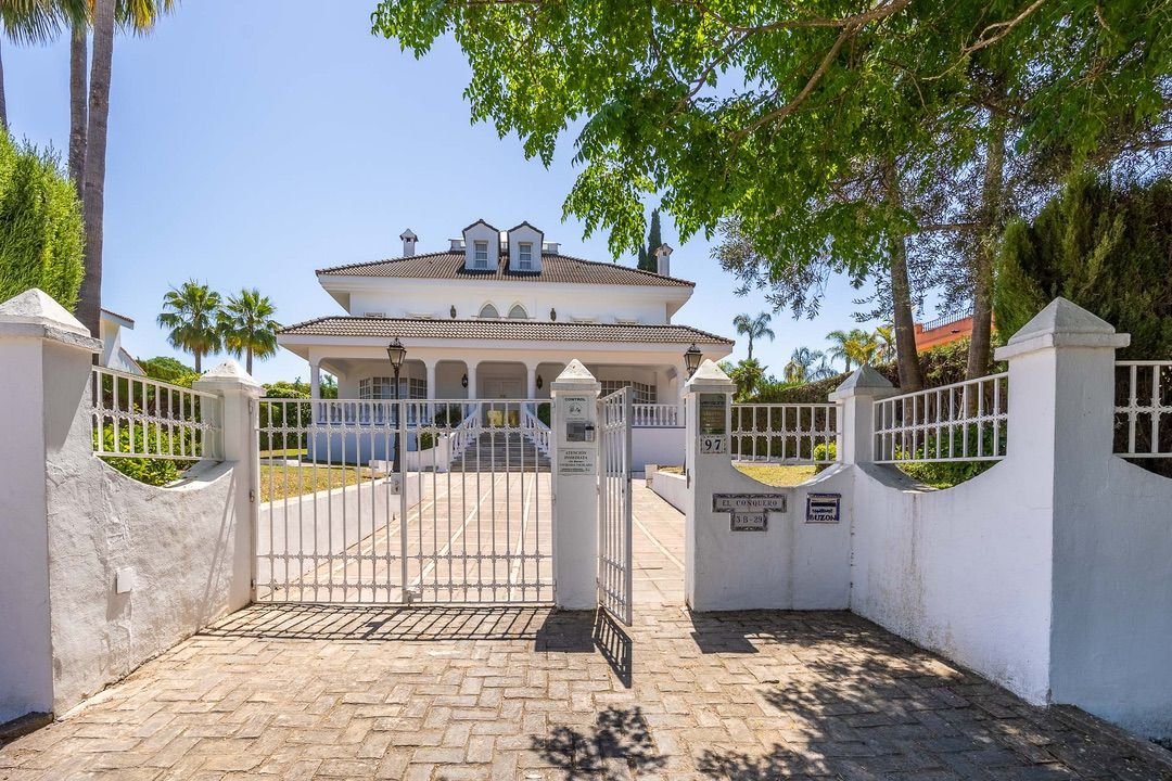 Chalet in Mairena del Aljarafe, Andalusia, Spain 4 - 18362859