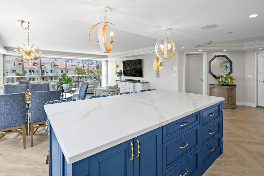 Condo in Coronado, California, United States 5 - 18324471