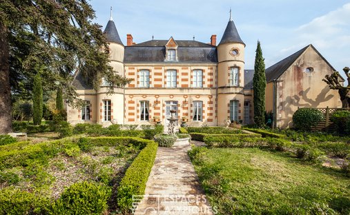 Villa in Poitiers, Nouvelle-Aquitaine, France 1