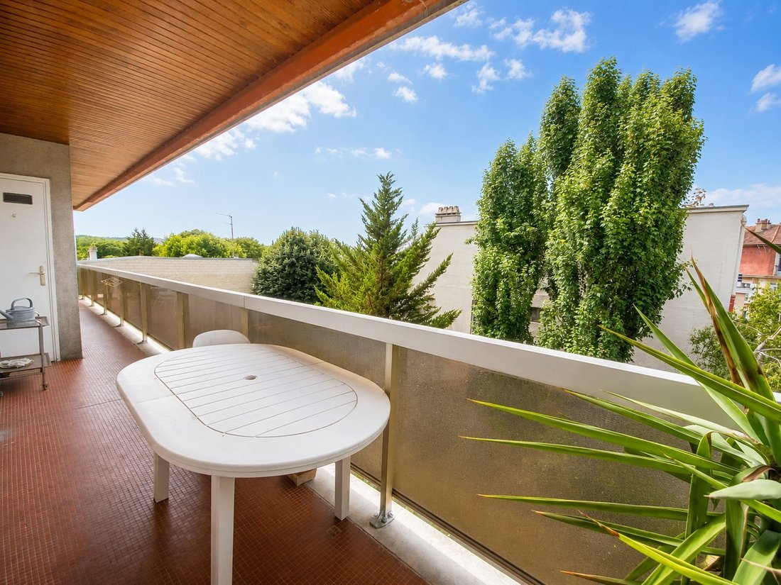 Apartment in Le Vésinet, Ile-de-France, France 2 - 18369701