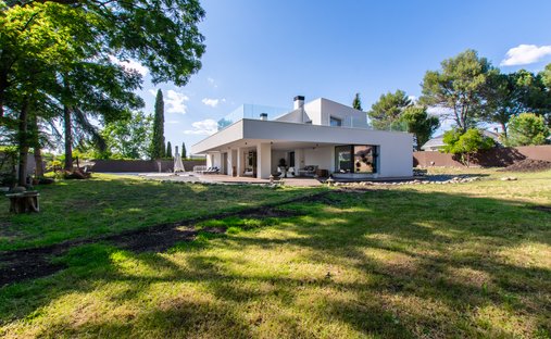 Chalet in Boadilla del Monte, Comunidad de Madrid, Spain 1