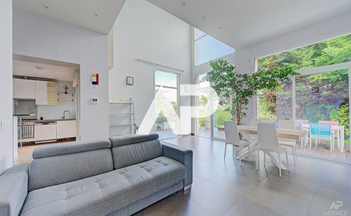 House in Centre Ville, Rueil-Malmaison, France 1