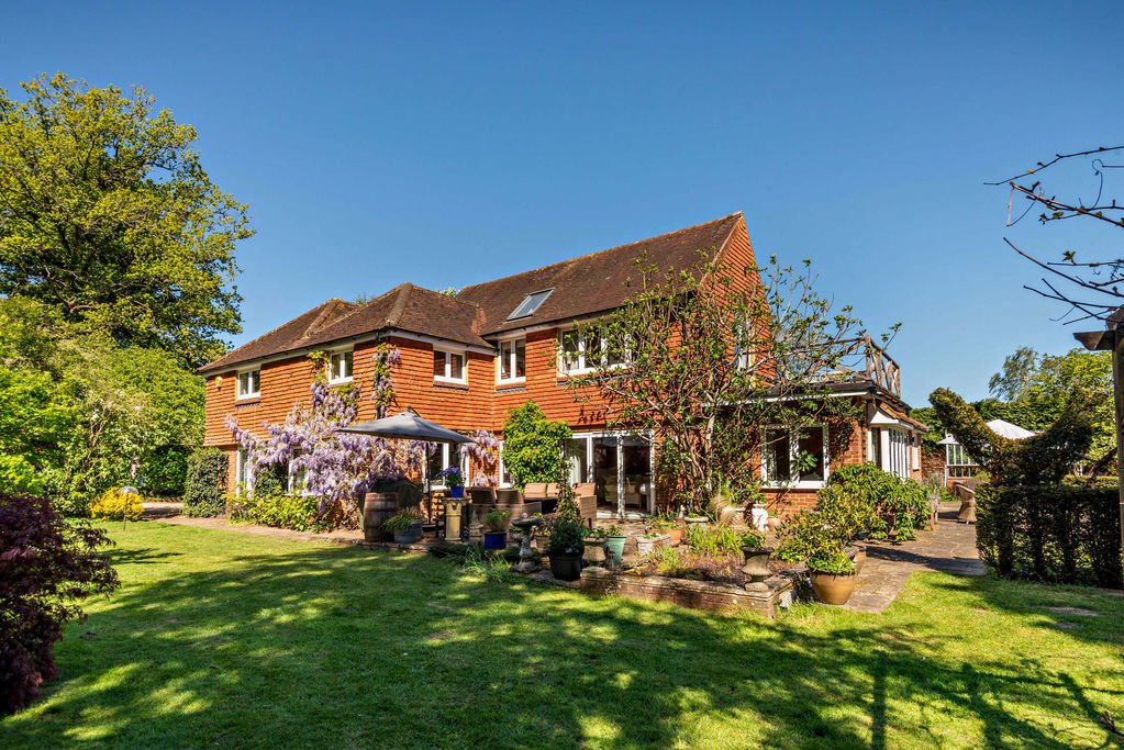 House in Shere, England 1 - 18361931