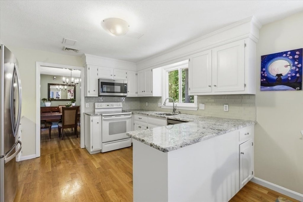 House in Beverly, Massachusetts, United States 3 - 18125404