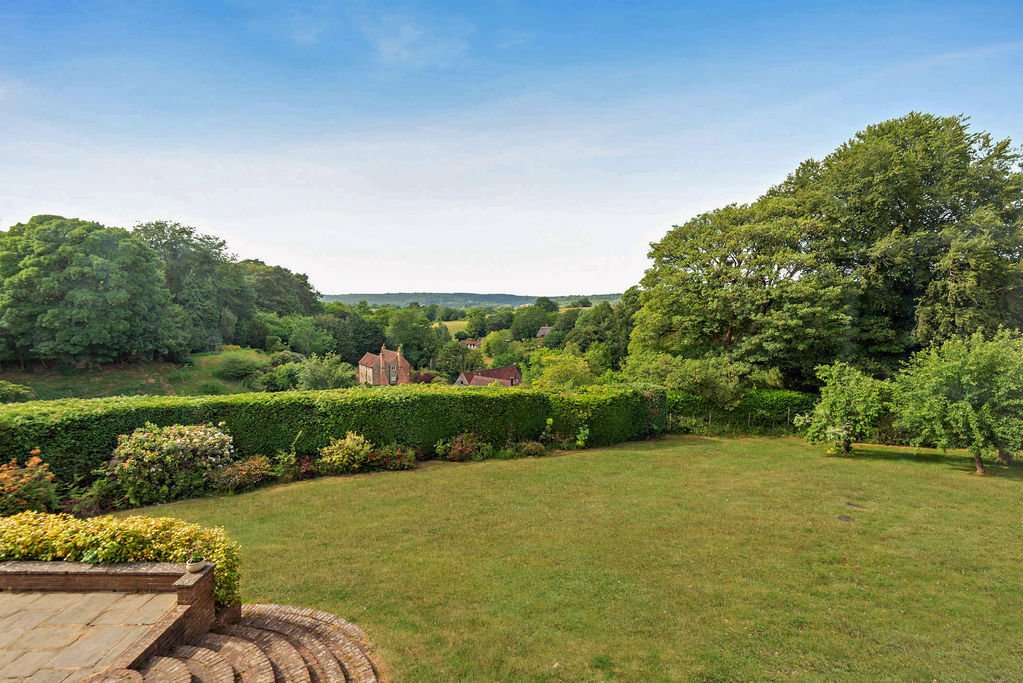 House in Holmbury Saint Mary, Shere, England 4 - 18362060
