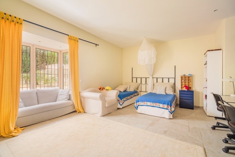 Villa in Sotogrande, San Roque, Andalusia 2 - 18363387