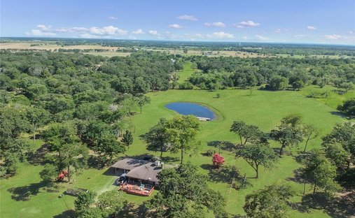 House in Tool, Texas, United States 1