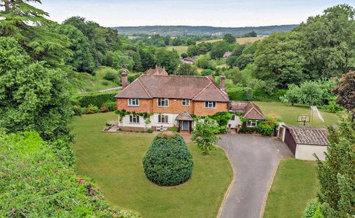 Casa a Holmbury Saint Mary, Shere, Inghilterra 1