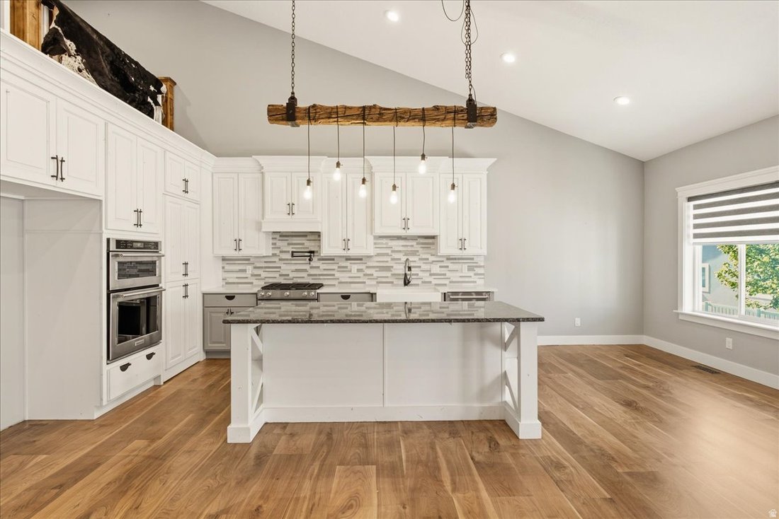 House in Hooper, Utah, United States 5 - 18365480