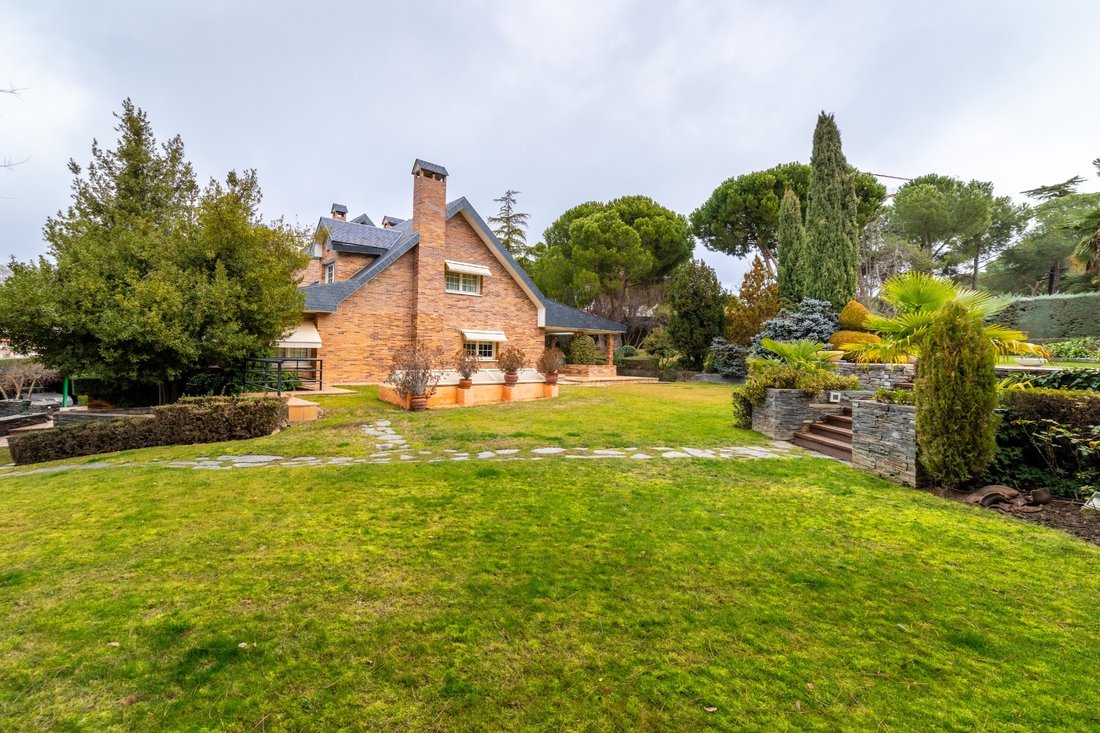 House in Boadilla del Monte, Comunidad de Madrid, Spain 4 - 18363432
