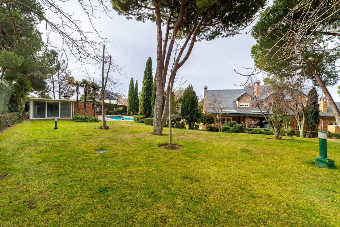 House in Boadilla del Monte, Comunidad de Madrid, Spain 5 - 18363432