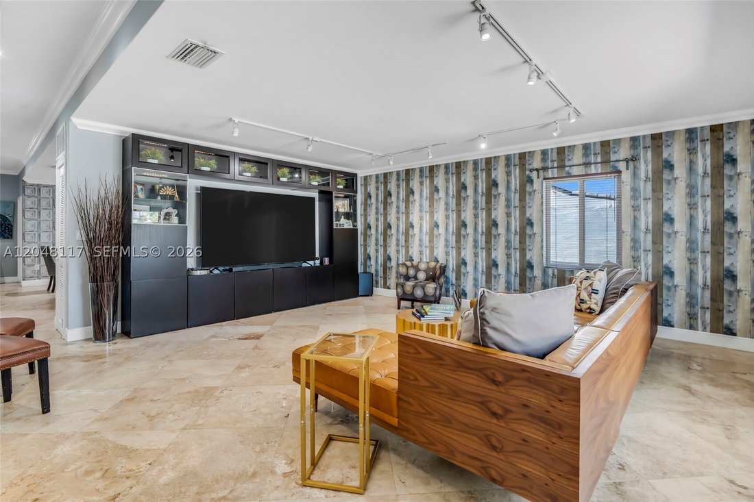 House in Miami, Florida, United States 3 - 18362605