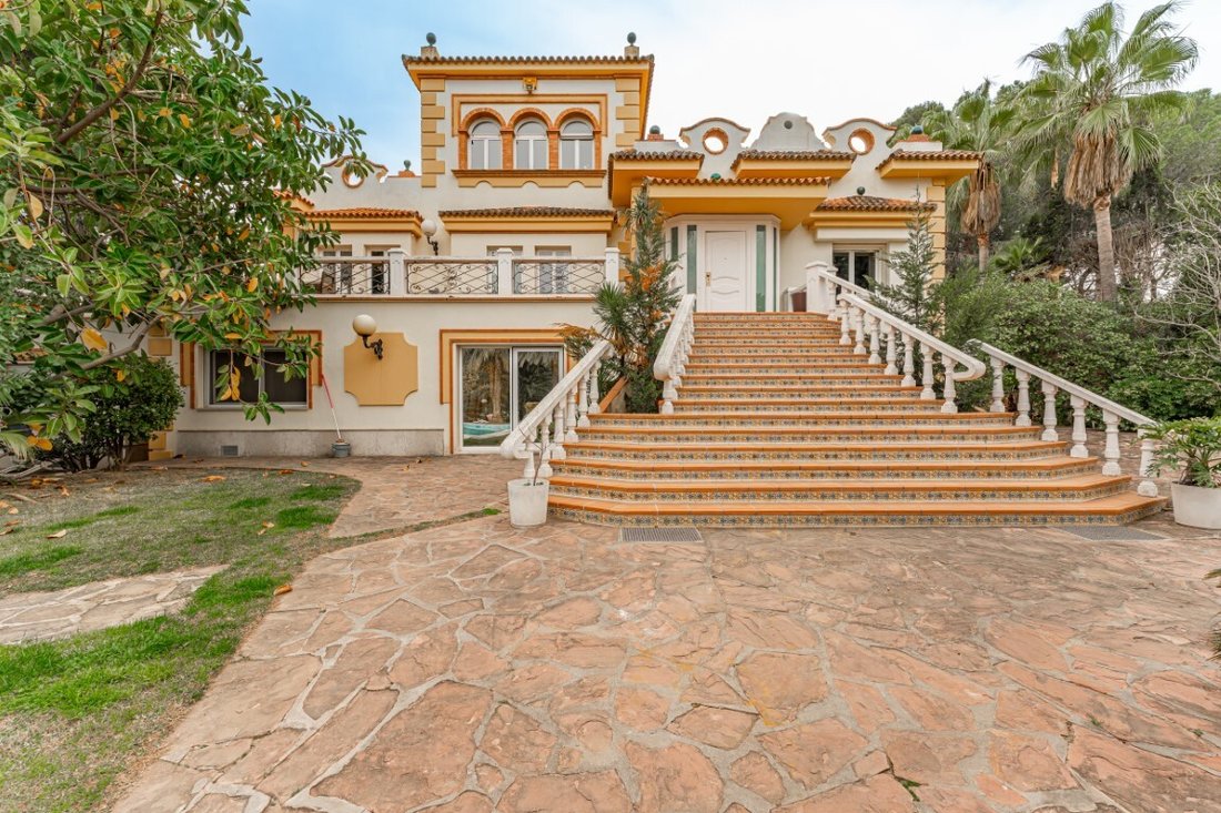 Chalet in Godella, Valencian Community, Spain 1 - 18362981