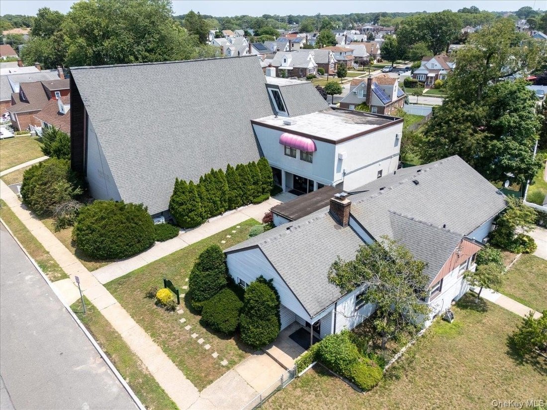 House in Valley Stream, New York, United States 2 - 18369500