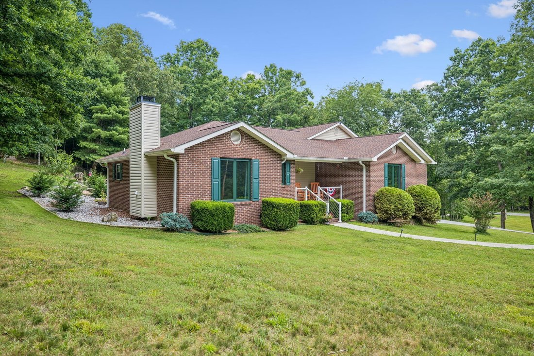 House in Crossville, Tennessee, United States 2 - 18354120