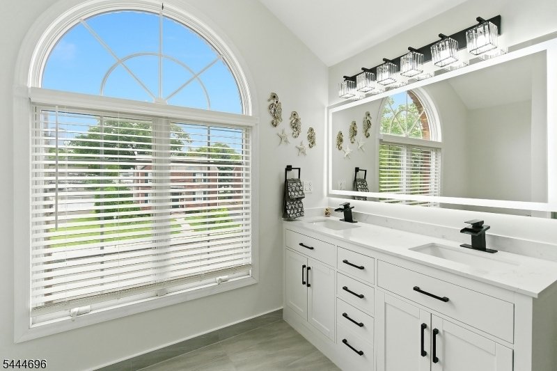 House in Garwood, New Jersey, United States 4 - 18362507