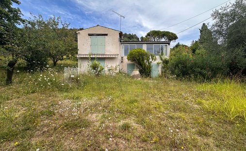 Villa in Centre du Village, La Colle-sur-Loup, France 1