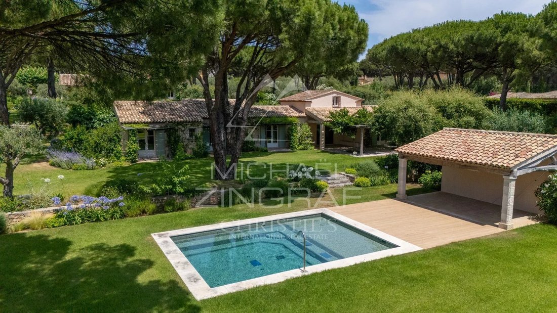 House in Zone Est Diffuse, Saint-Tropez, France 2 - 18363983