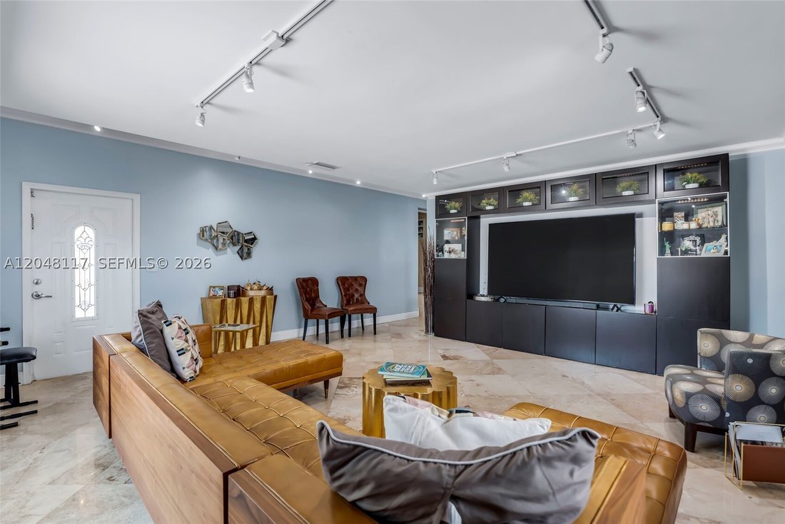 House in Miami, Florida, United States 4 - 18362605
