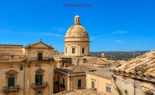 House in Center, Noto, Sicily 1