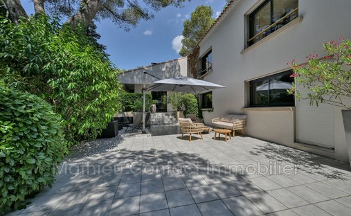 Villa in Alouette, Nimes, France 1