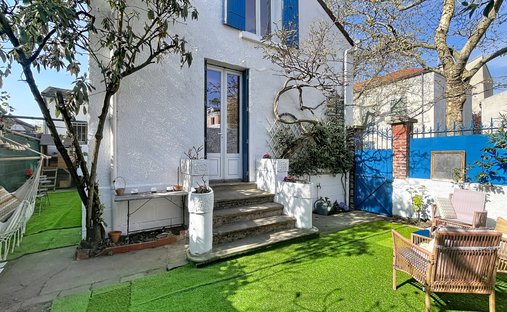 House in Hôtel de Ville, Courbevoie, France 1