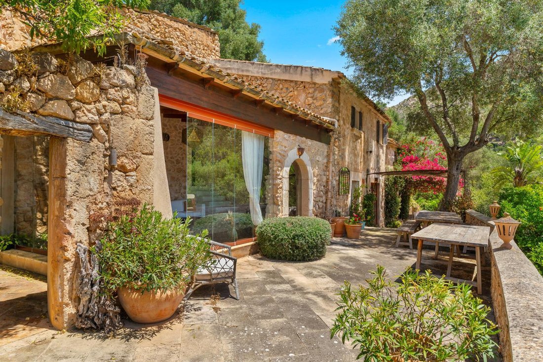 Finca in Andratx, Balearic Islands, Spain 1 - 18362709