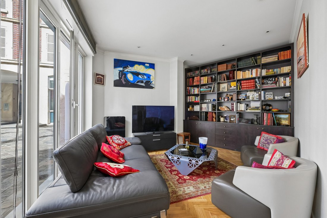 Apartment in Parc Monceau, Paris 8e Arrondissement, Paris 2 - 18363884