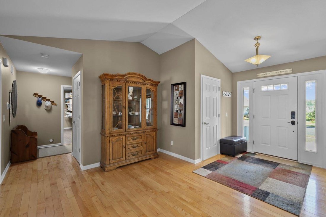 House in Cottage Grove, Wisconsin, United States 4 - 18365555