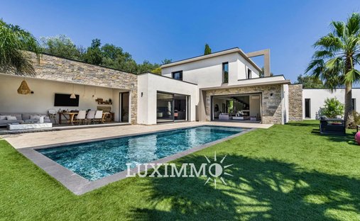 Villa in Opio, Provence-Alpes-Côte d'Azur, France 1