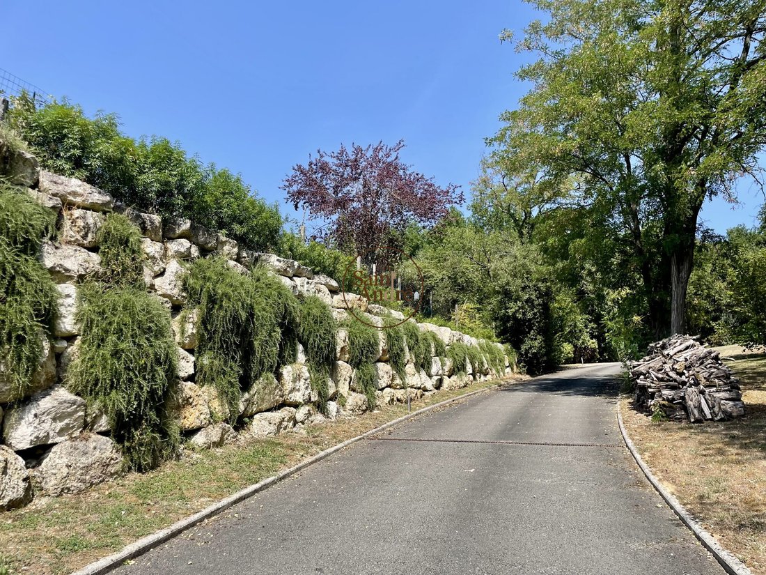 Villa in Saint-Yrieix-sur-Charente, Nouvelle-Aquitaine, France 2 - 18369751