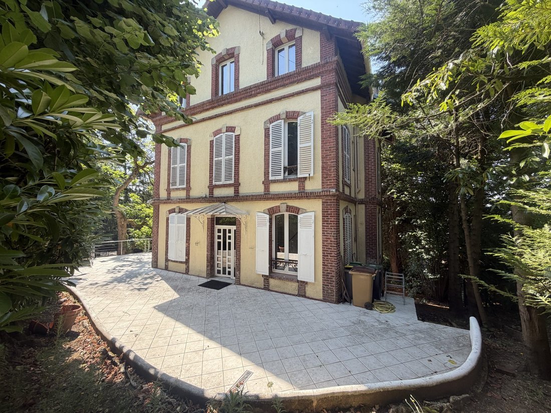 Villa in Centre Montmorency, Montmorency, France 1 - 18369745