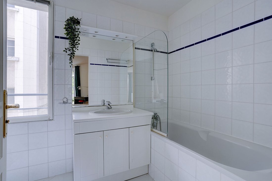 Apartment in Bois de Boulogne, Paris 16e Arrondissement, Paris 2 - 17756621