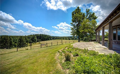 House in Glade Valley, North Carolina, United States 1