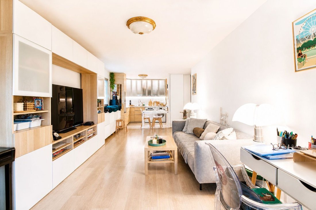 Apartment in Clignancourt-Jules Joffrin, Paris 18e Arrondissement, Paris 1 - 18366085