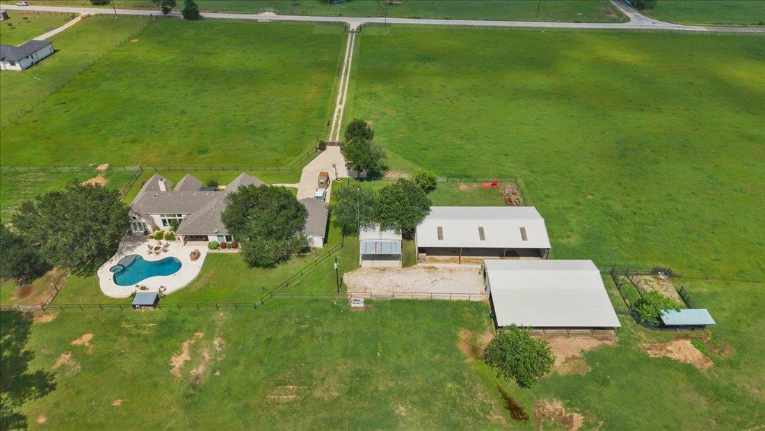 House in Elgin, Texas, United States 3 - 18362672