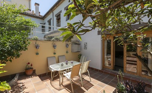 House in Centro, Granada, Spain 1