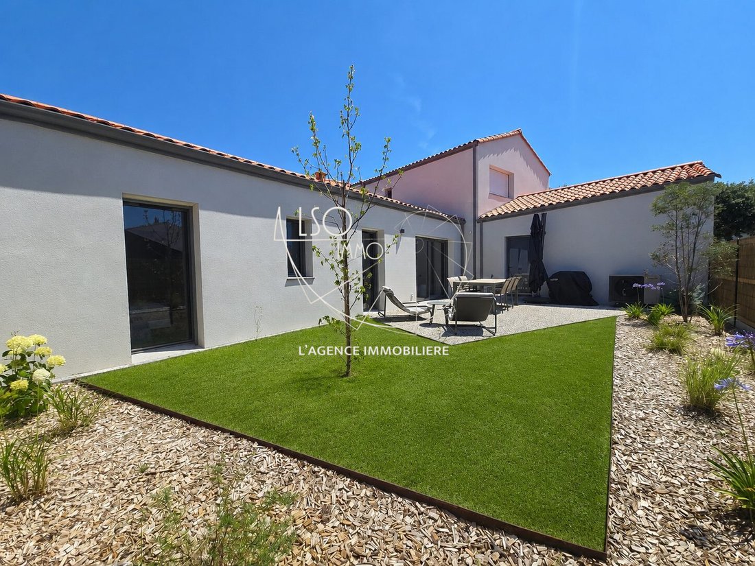 House in Les Sables-d'Olonne, Pays de la Loire, France 1 - 18369656