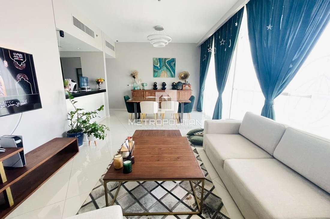 Apartment in Damac Hills, Dubai, United Arab Emirates 2 - 18362946