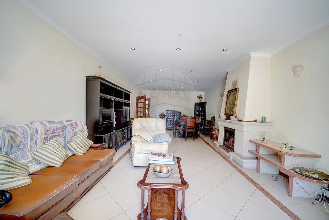 Apartment in Massama e Monte Abraao, Lisbon, Portugal 2 - 18363792