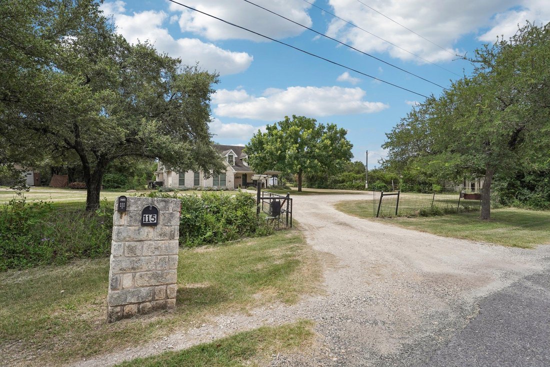 House in Georgetown, Texas, United States 3 - 18366180