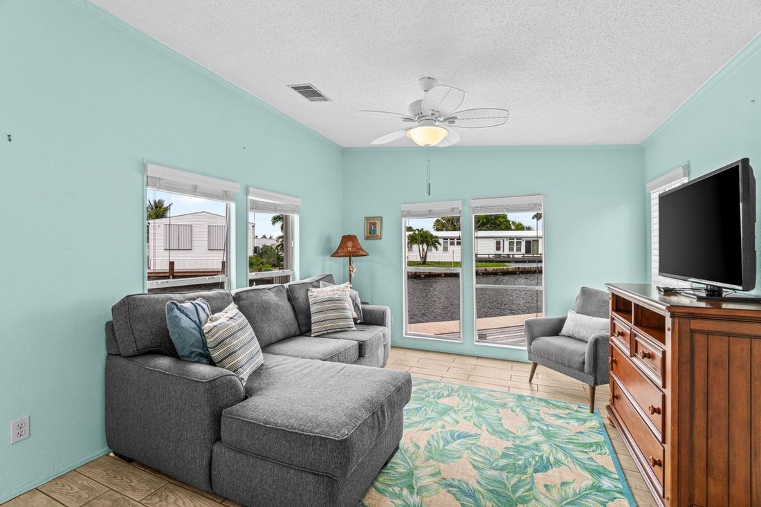 Boynton Beach, Florida, United States 5 - 18364589