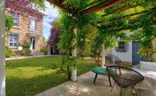 Estate in Jardin Parisien, Clamart, France 1