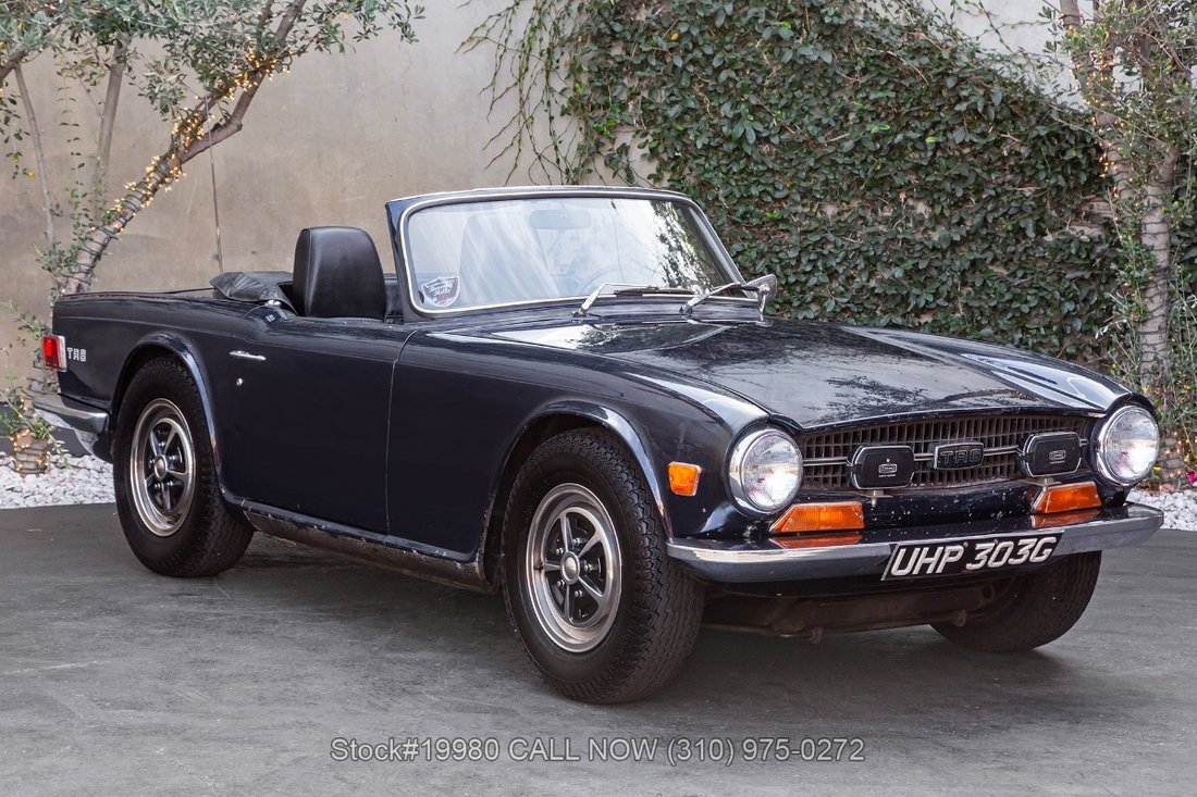 Triumph TR6 in Los Angeles, CA 1 - 18364250