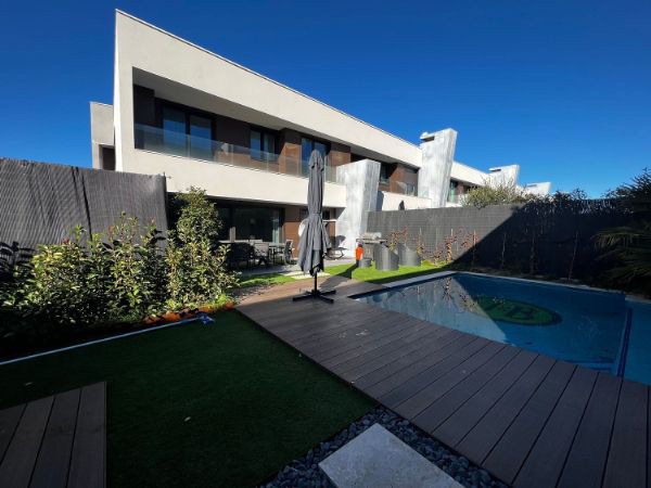Chalet in Boadilla del Monte, Comunidad de Madrid, Spain 1 - 18362800