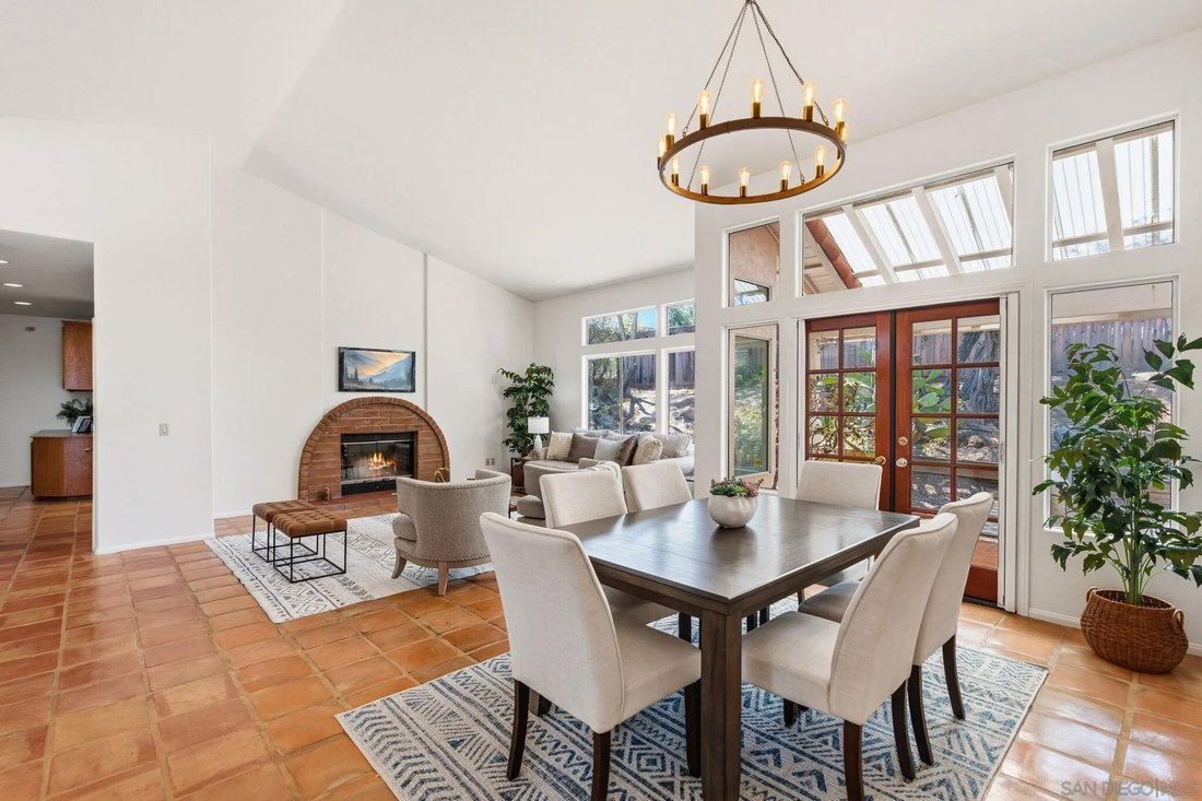 Casa a Alpine, California, Stati Uniti 1 - 18366284
