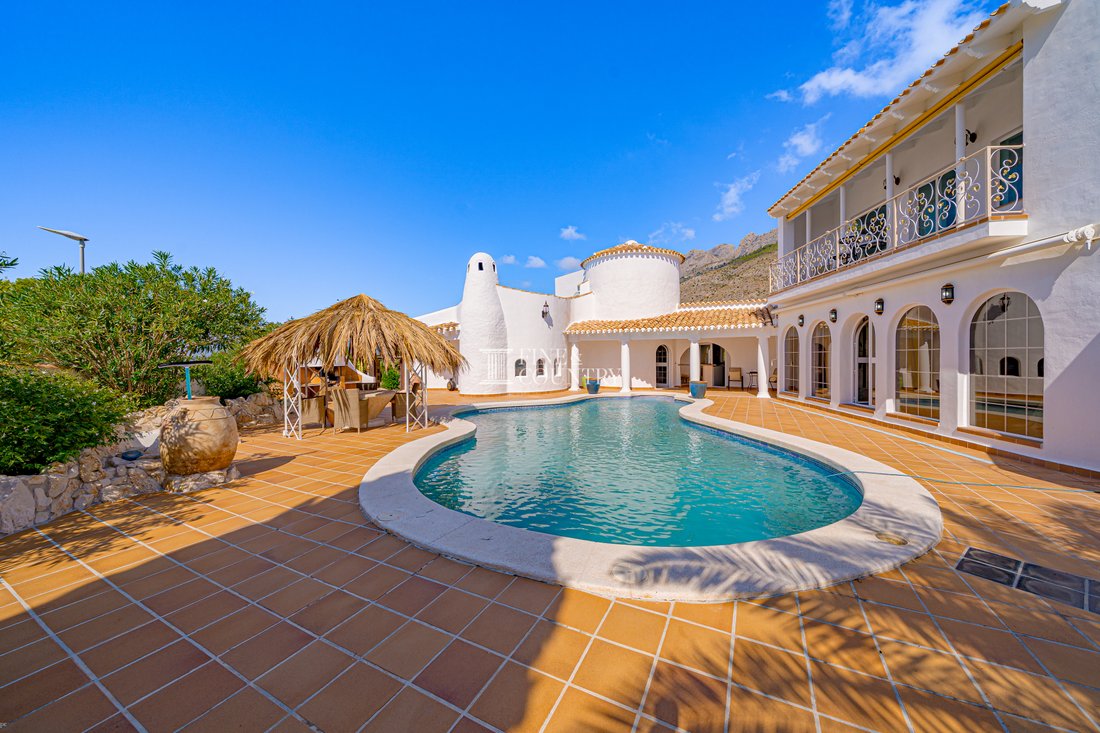 Villa in Altea, Valencian Community, Spain 1 - 18367088