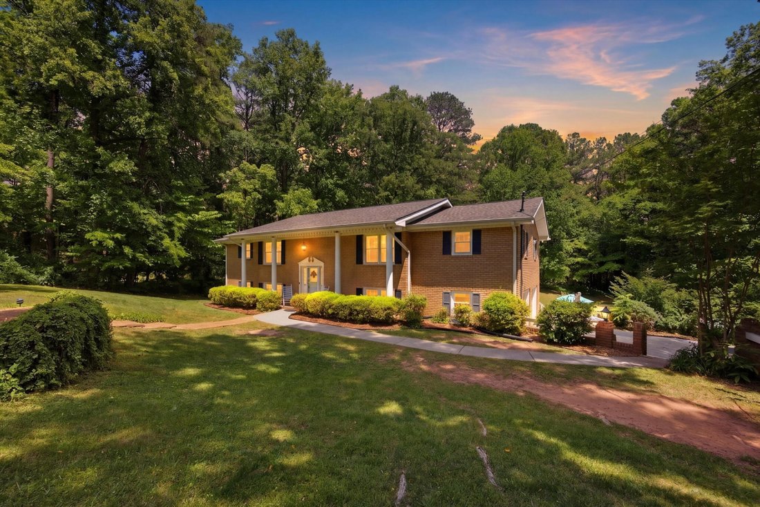 House in Dalton, Georgia, United States 2 - 18365720